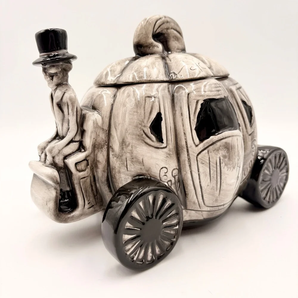 10 Strawberry Street Gothic Pumpkin Carriage Skeleton Driver Ceramic Cookie Jar